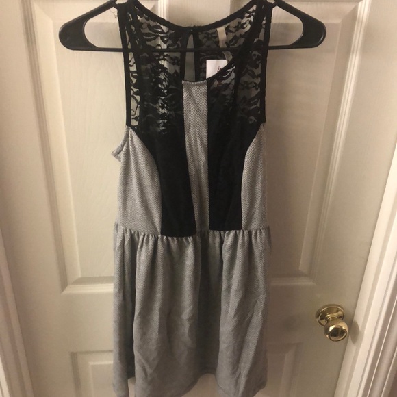 Paper Crane Dresses & Skirts - NWT paper crane dress Paper Crane Dresses & Skirts - NWT paper crane dress